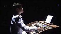  2012吟飞国际管风琴大赛张乐双排键电子琴演奏视频《老实人序曲》