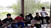  原生态民族音乐 冬不拉 古筝 埙 人声 吉他 演奏 伊犁河边即兴
