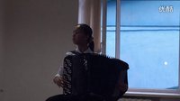 手风琴独奏 - Б.Тихонов 羽毛圆舞曲 演奏者 / 阿依曼.木哈买提哈孜