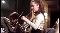  《铜管乐五重奏》视频专辑13岁女孩演奏莫扎特圆号协奏曲_hornking.flv