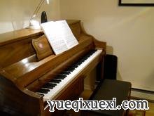 钢琴演奏中怎么样弹出好听的音色？