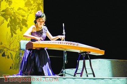 余梦琰古筝演奏会在厦门闽南大戏院举办