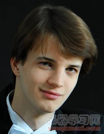 Alexander Sinchuk赢得霍洛维茨钢琴比赛大奖