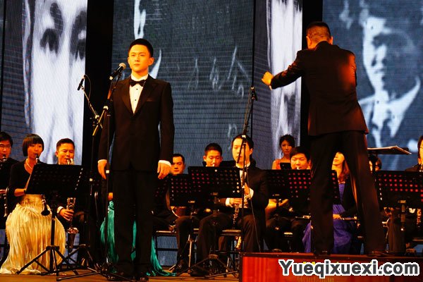 《神州共举杯》2012北京新人新作品音乐会昨晚举行