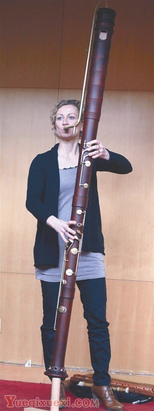 德国科隆木笛四重奏京城首秀 2米木笛站着吹