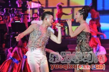 “最炫民族风”--凤凰传奇2012深圳演唱会开始预订